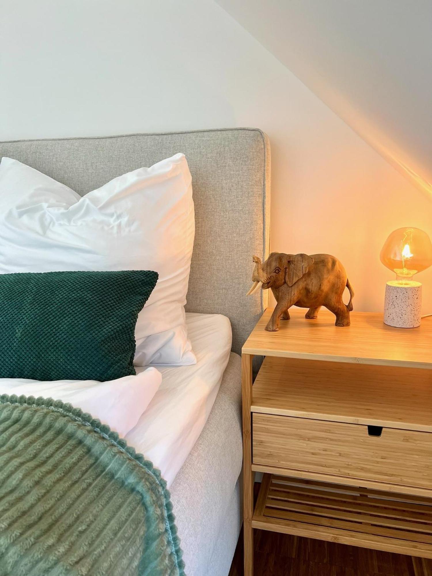 Neues Trendy Dachgeschossloft Apartment Hannover Bagian luar foto