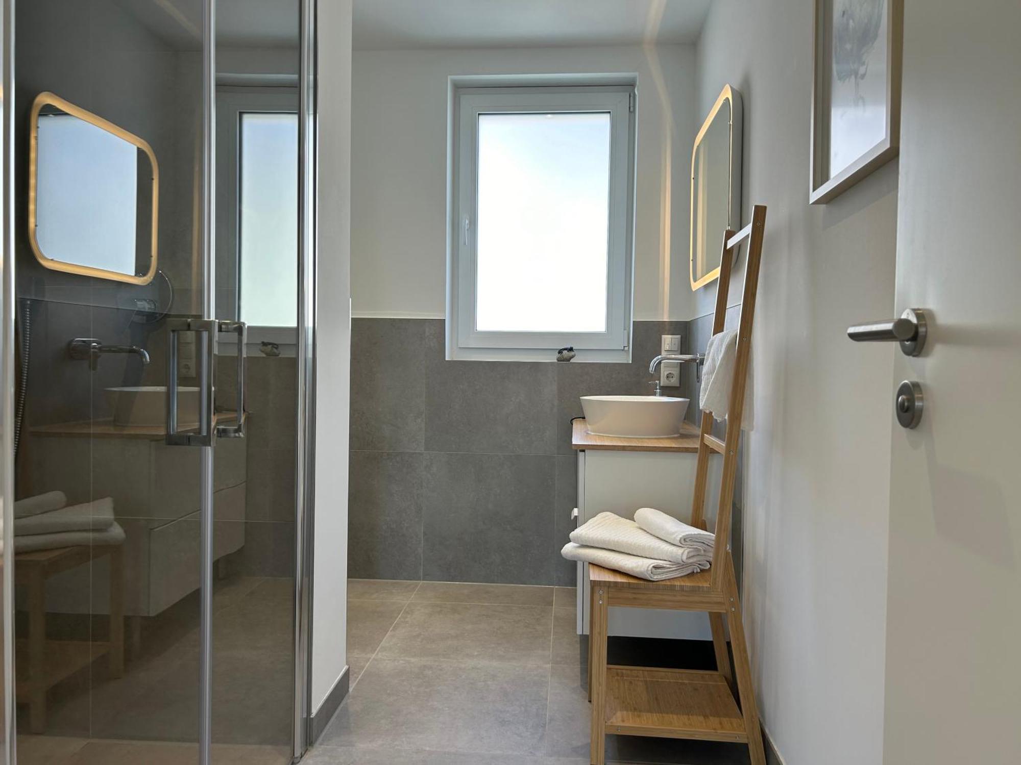 Neues Trendy Dachgeschossloft Apartment Hannover Bagian luar foto